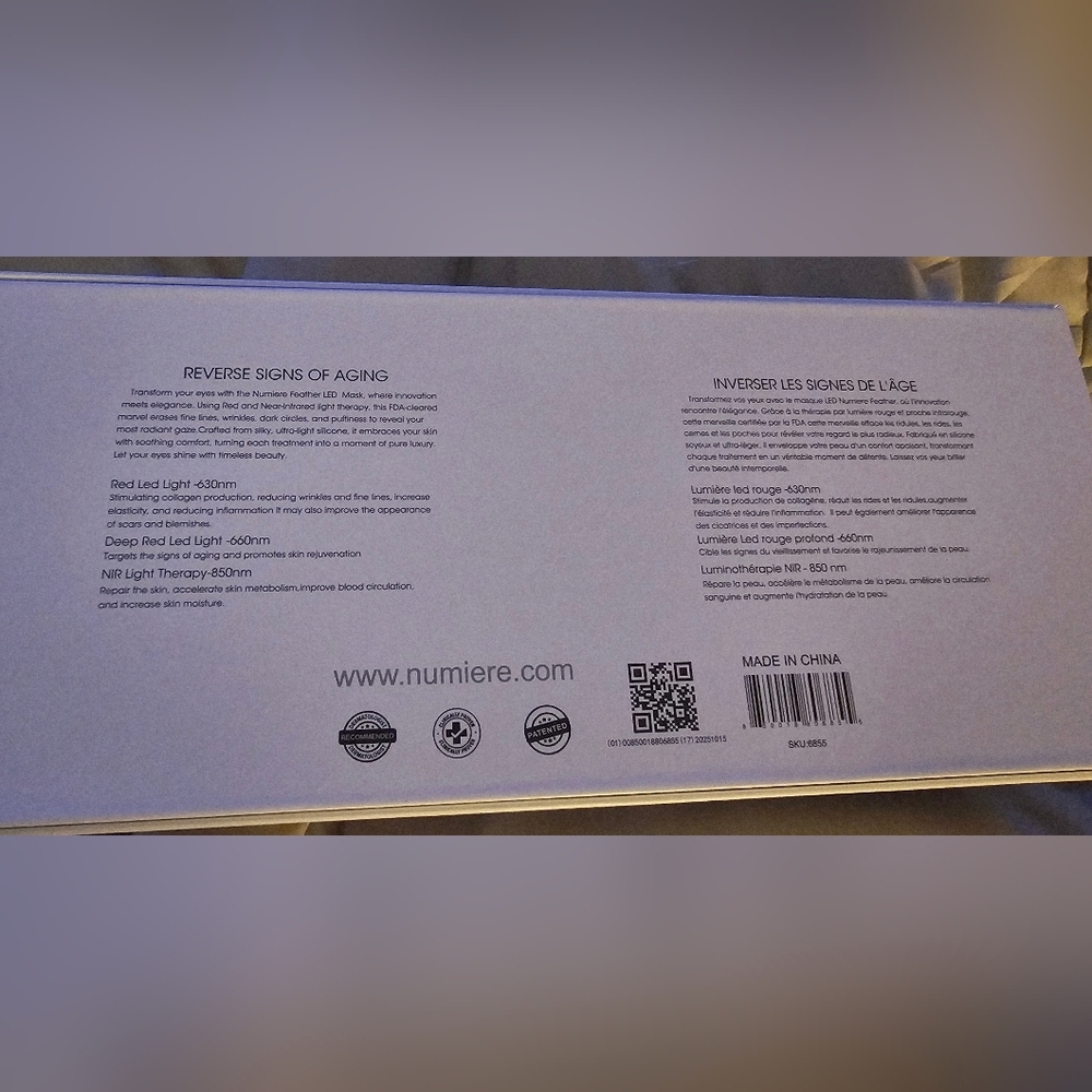 Numiere Feather LED Mask - Picture 12 of 14